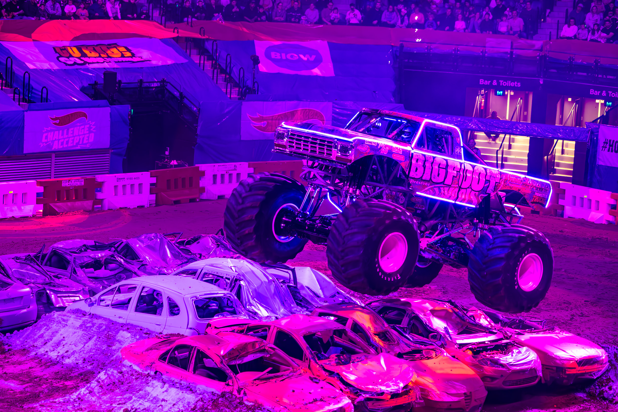 Hot Wheels Monster Trucks Live Glow-N-Fire
