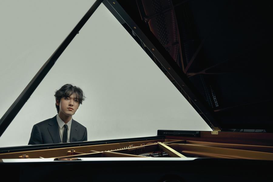 abu dhabi festival yunchan lim