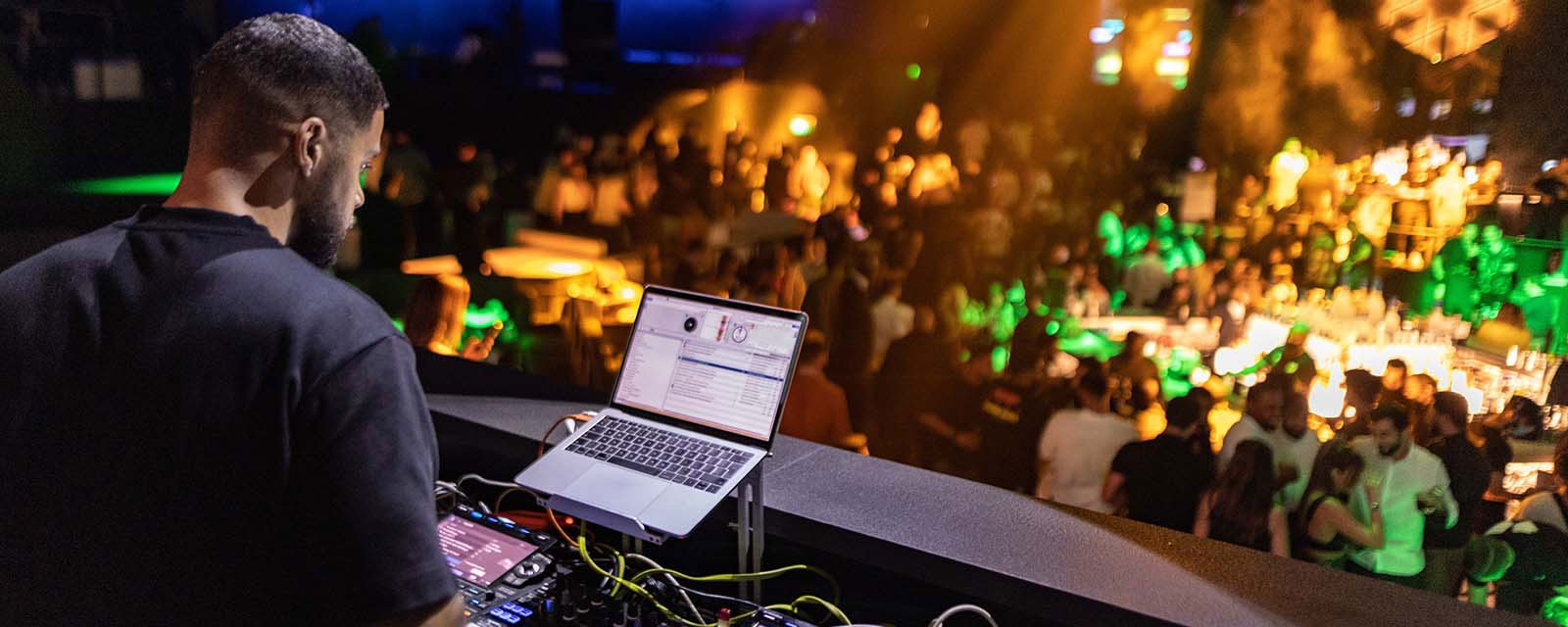 Feel the music at WHITE Abu Dhabi