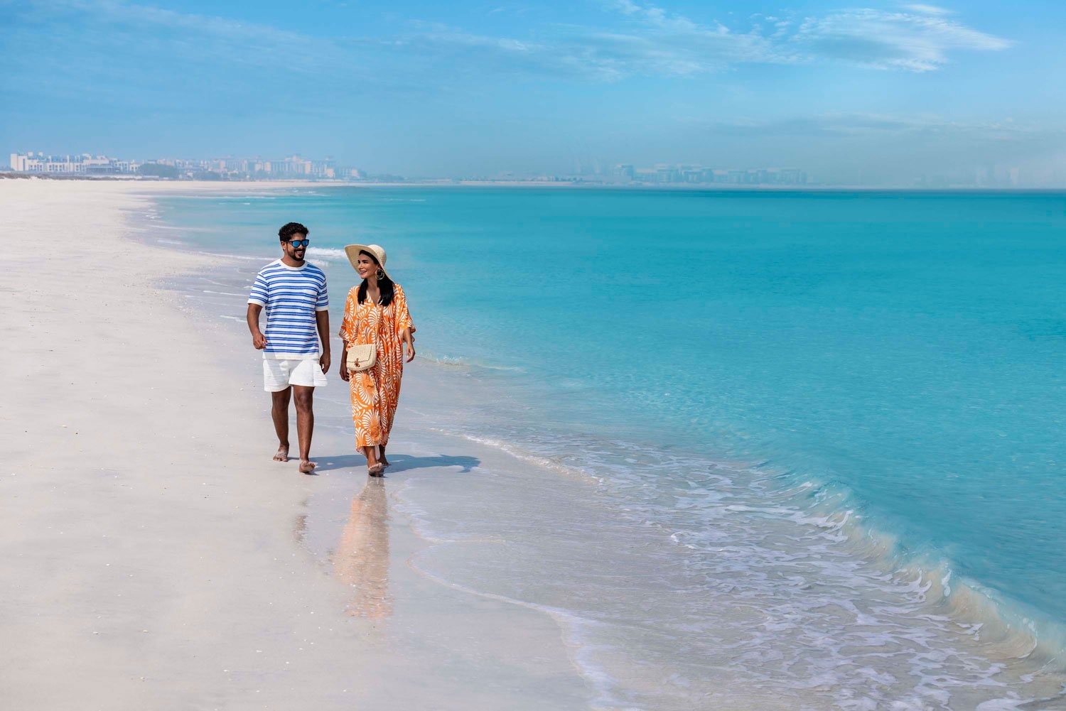 Genießen Sie die Sonne von Abu Dhabi