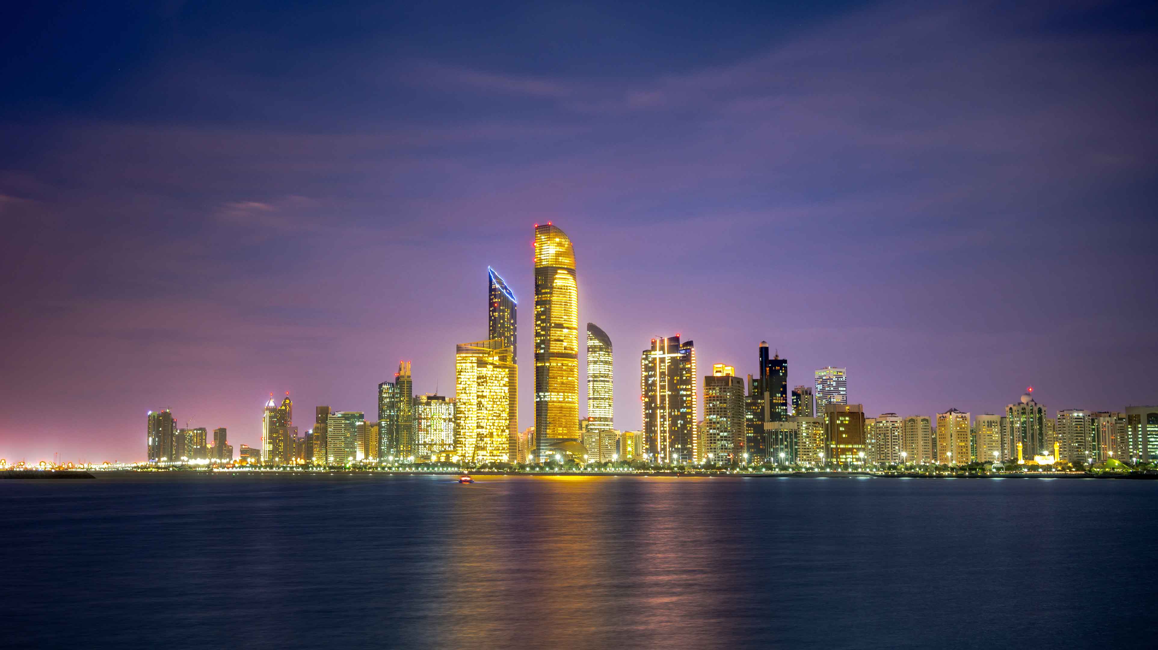 阿布扎比海滨大道（ABU DHABI CORNICHE）