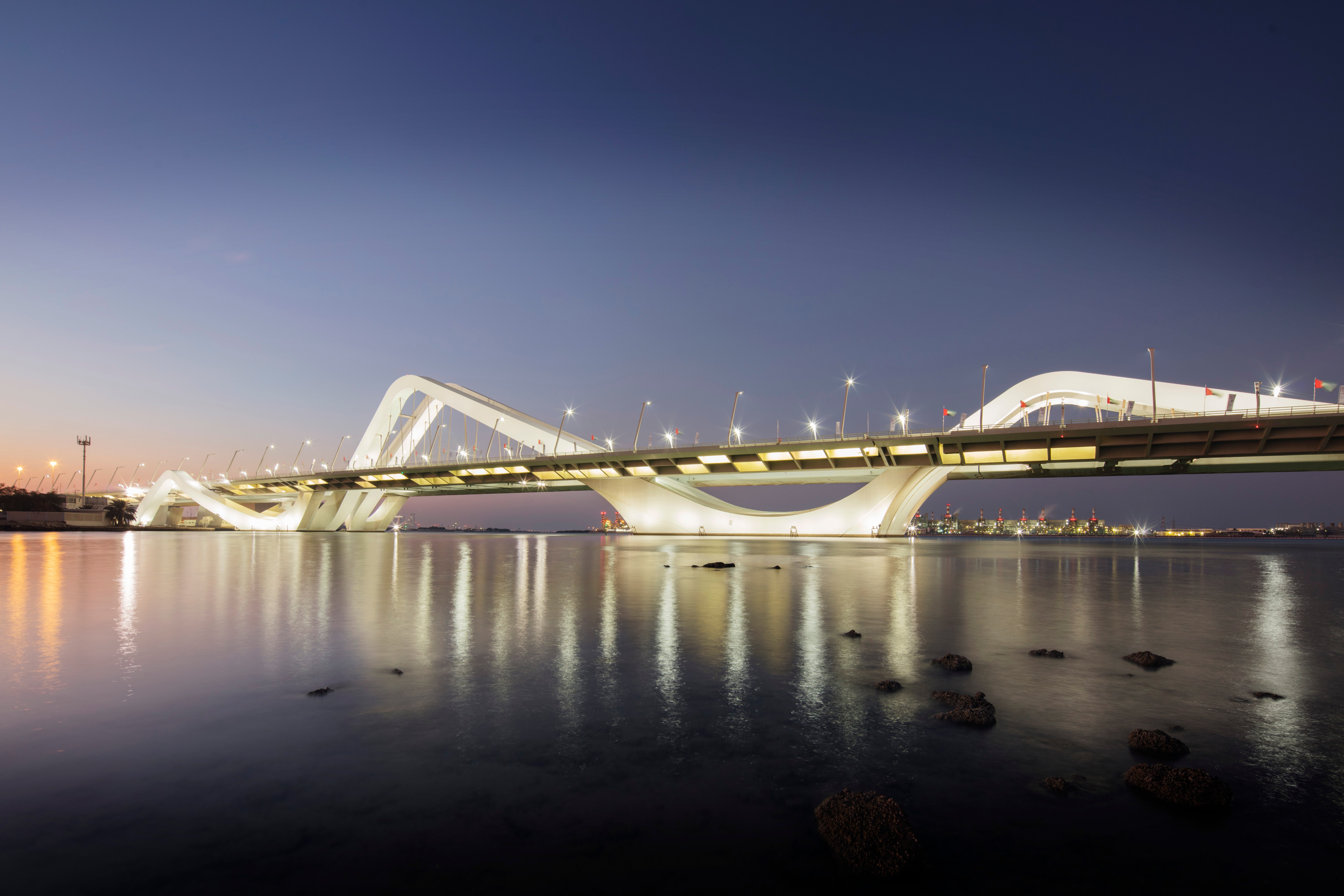 لقطة بانورامية لجسر الشيخ زايد