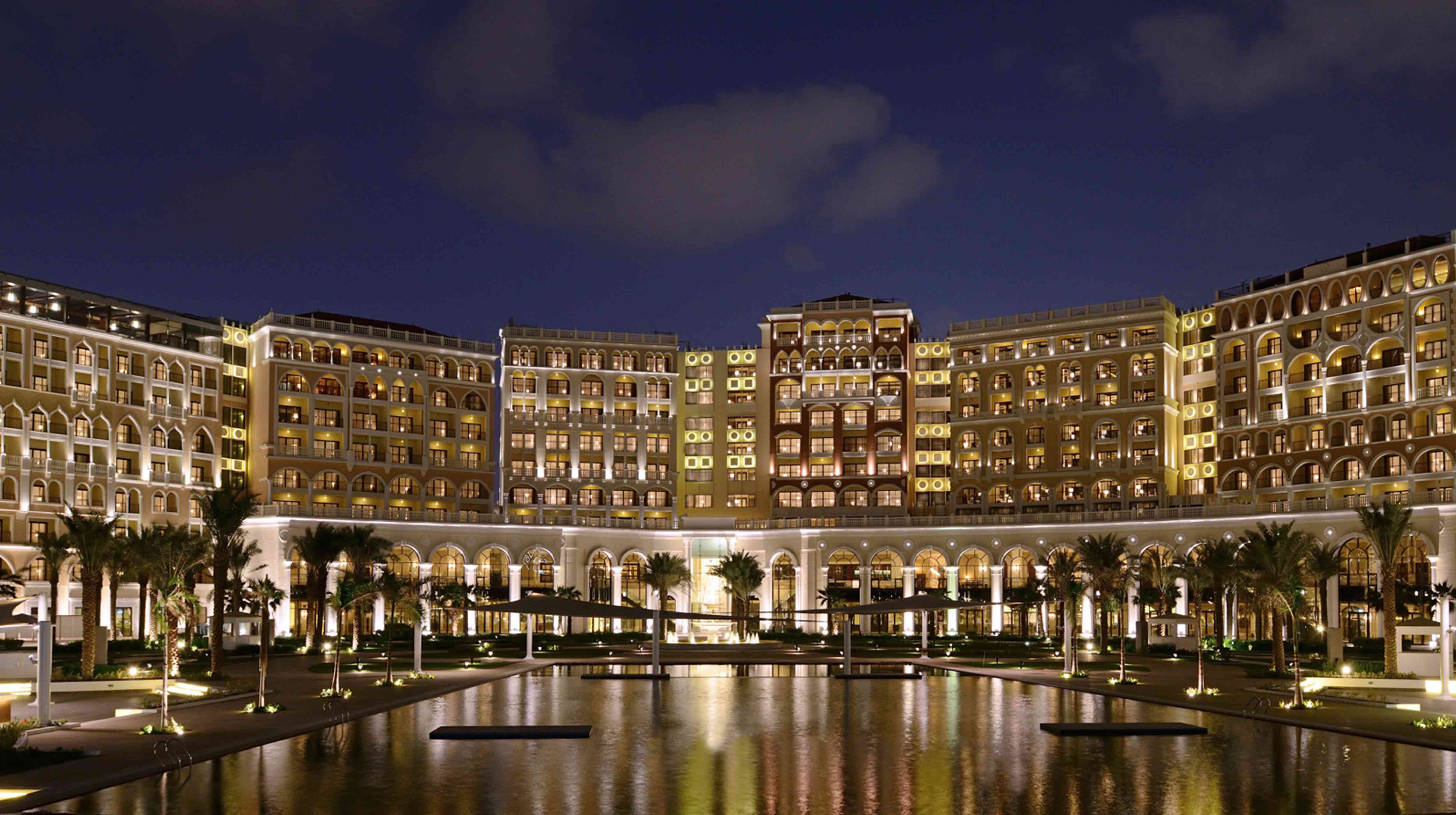 מלון Ritz-Carlton Abu Dhabi, Grand Canal