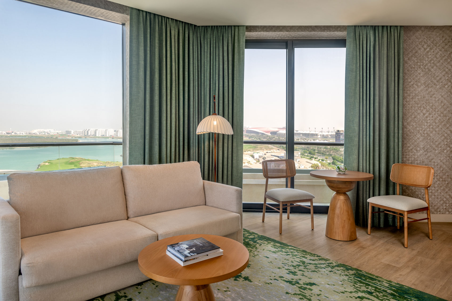 阿布扎比亚斯岛丽笙酒店（Radisson Blu Hotel, Abu Dhabi Yas Island）