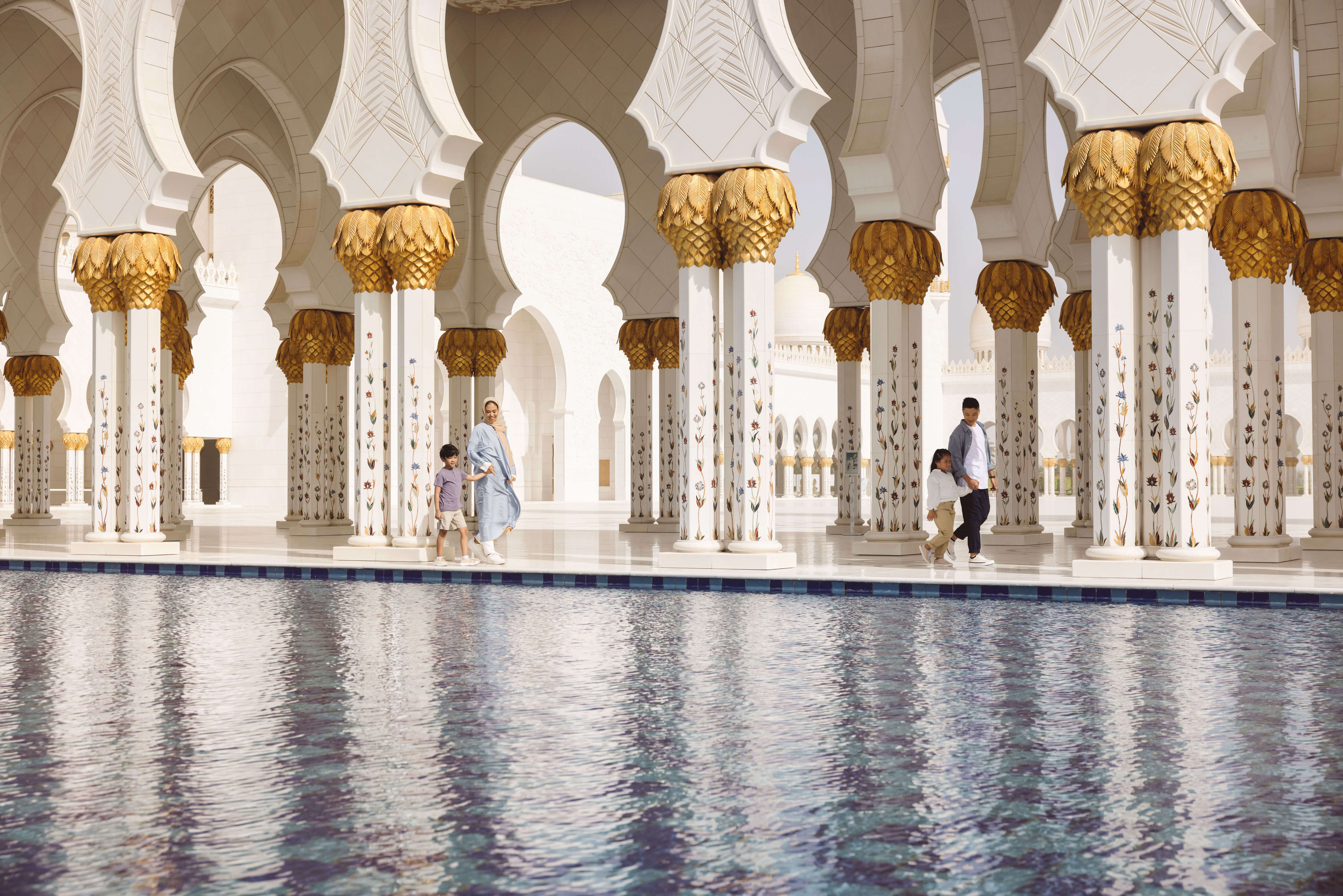 sheikh zayed grand mosque layover exploration