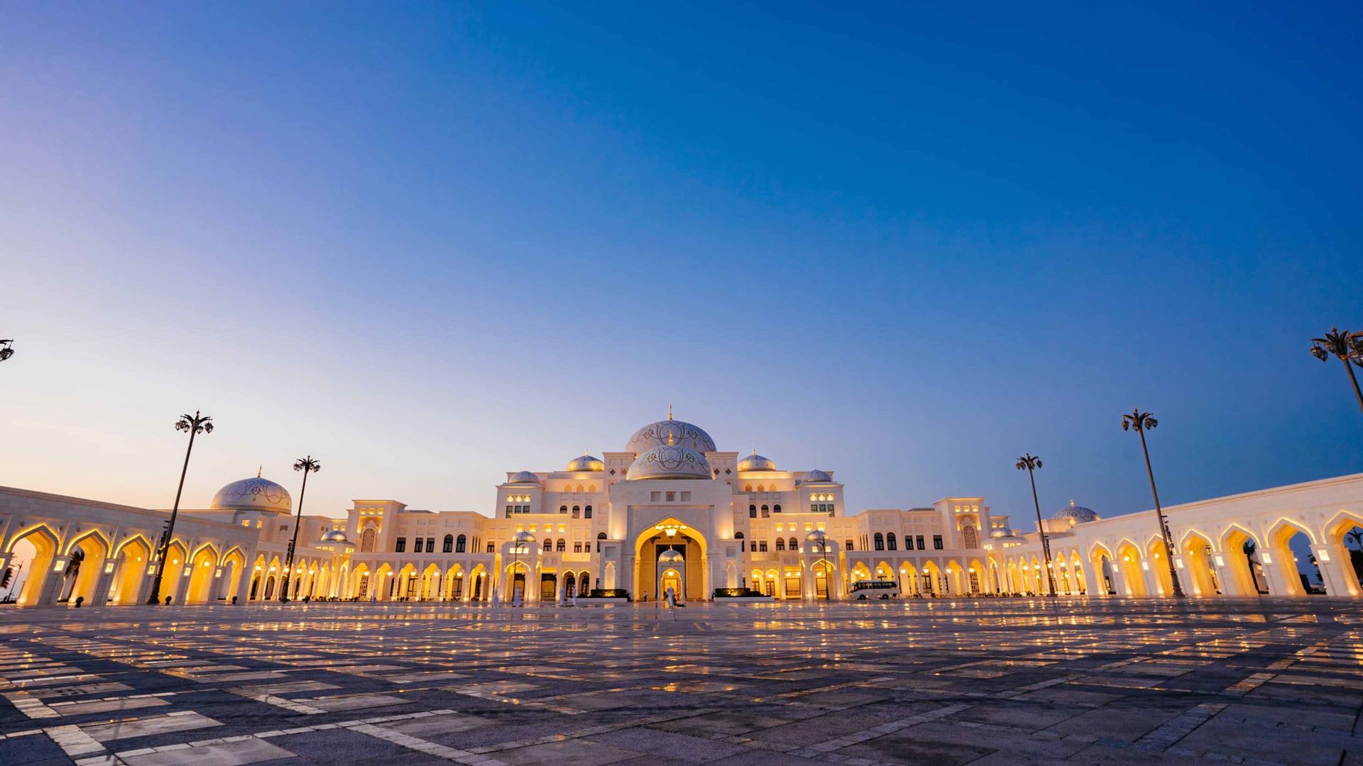 The presidential palace is located right next to Emirates Palace, where one-MICHELIN-star Talea by Antonio Guida can be found. Image credit: Department of Culture and Tourism - Abu Dhabi