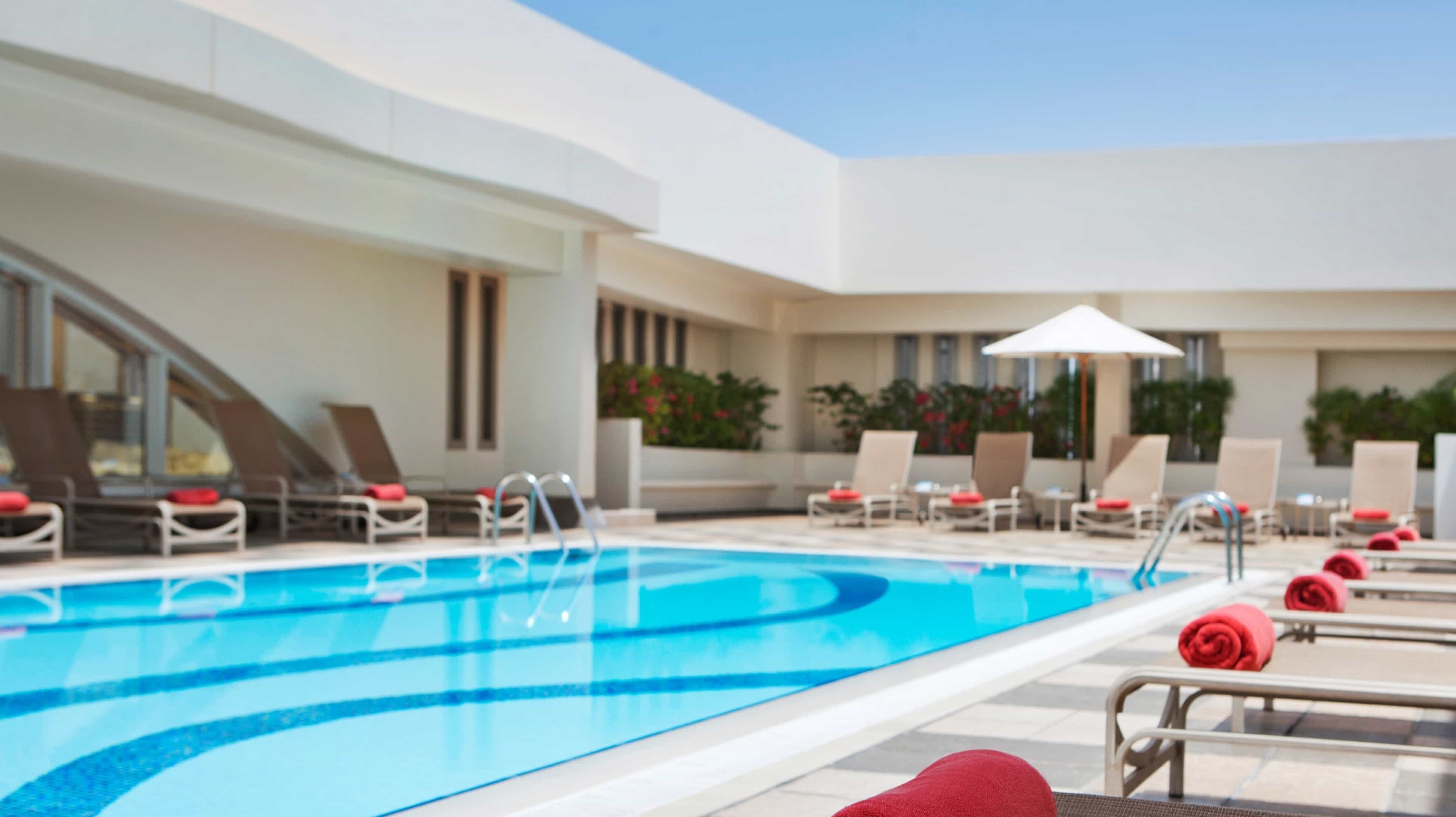 Aquarius Pool Bar
