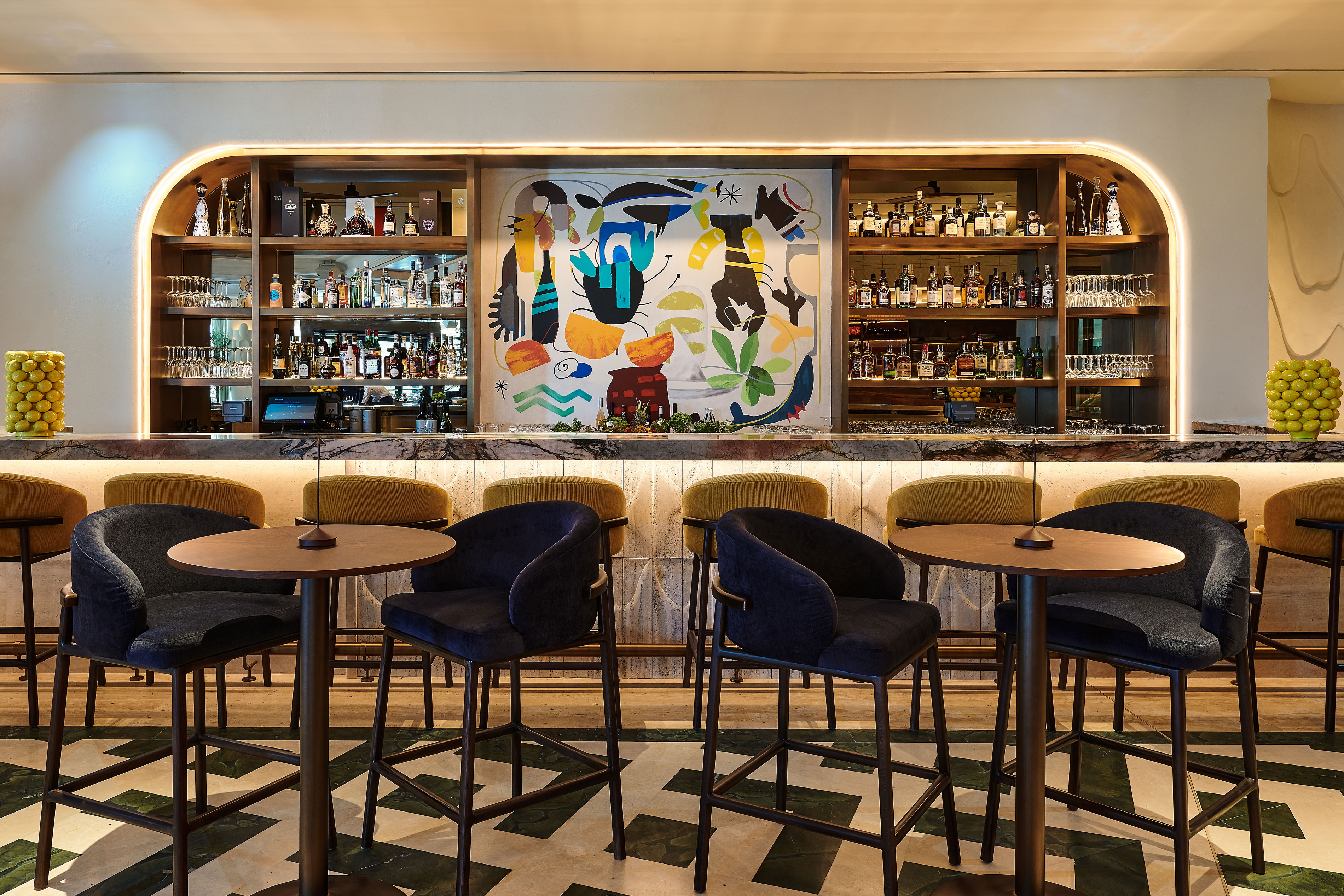 novikov abudhabi