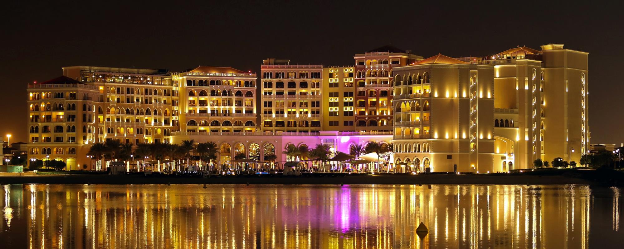 The Ritz-Carlton Abu Dhabi, Grand Canal